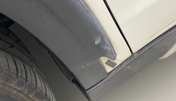 2016 Maruti Vitara Brezza ZDI, Diesel, Manual, 66,389 km, Left fender - Cladding has minor damage