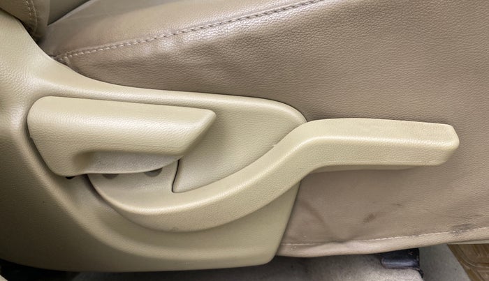 2015 Honda Amaze 1.2L I-VTEC VX AT, Petrol, Automatic, 35,967 km, Driver Side Adjustment Panel