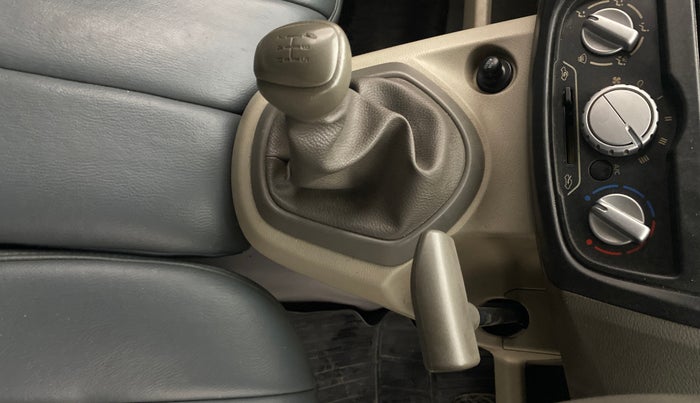 2014 Datsun Go T, Petrol, Manual, 43,209 km, Gear Lever