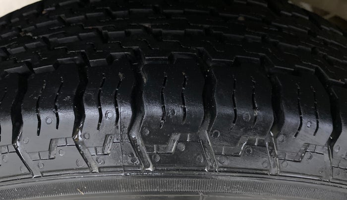 2014 Datsun Go T, Petrol, Manual, 43,209 km, Right Rear Tyre Tread