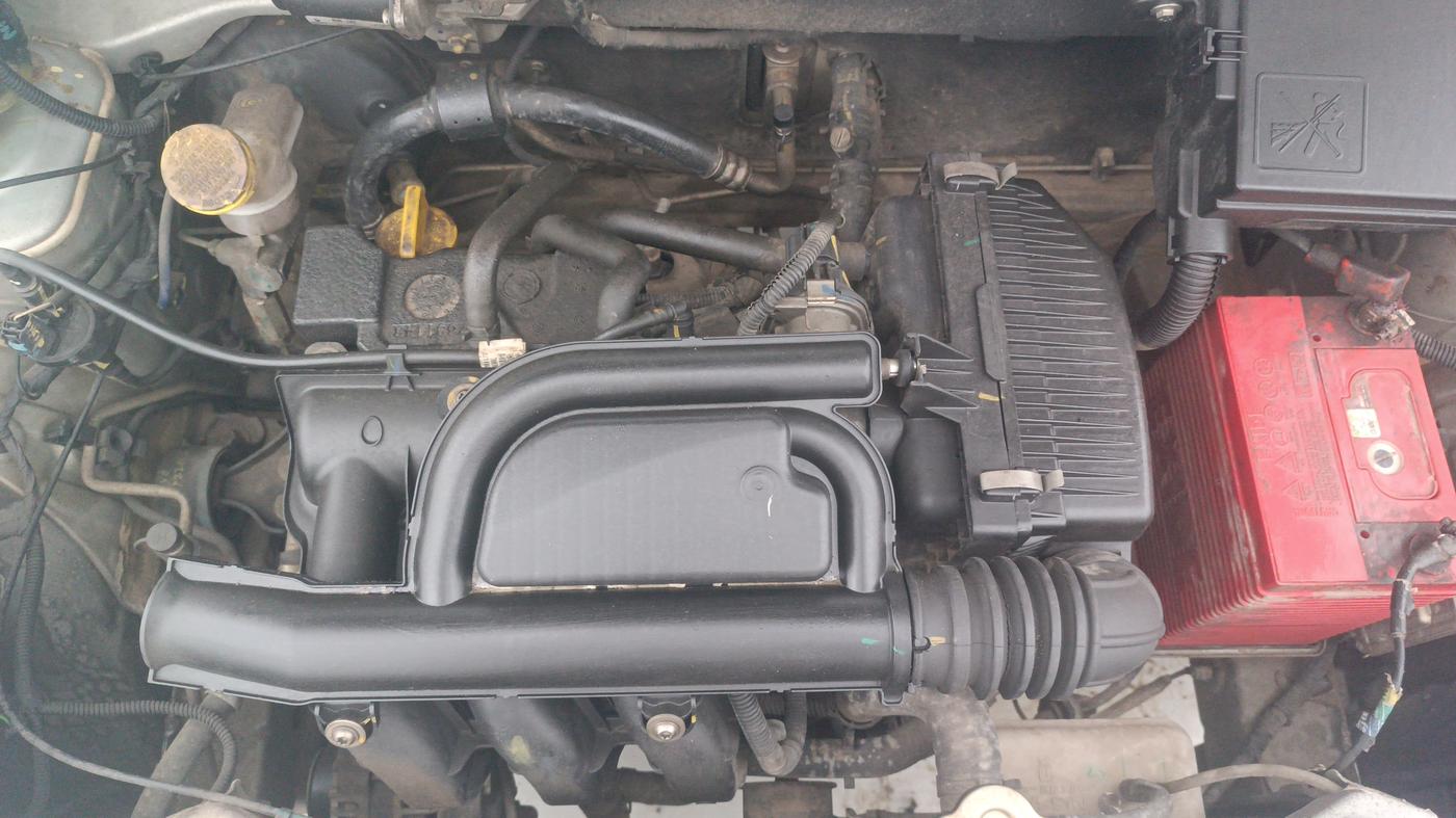 2016 Renault Kwid RXT 0.8, Petrol, Manual, 19,467 km, Engine View