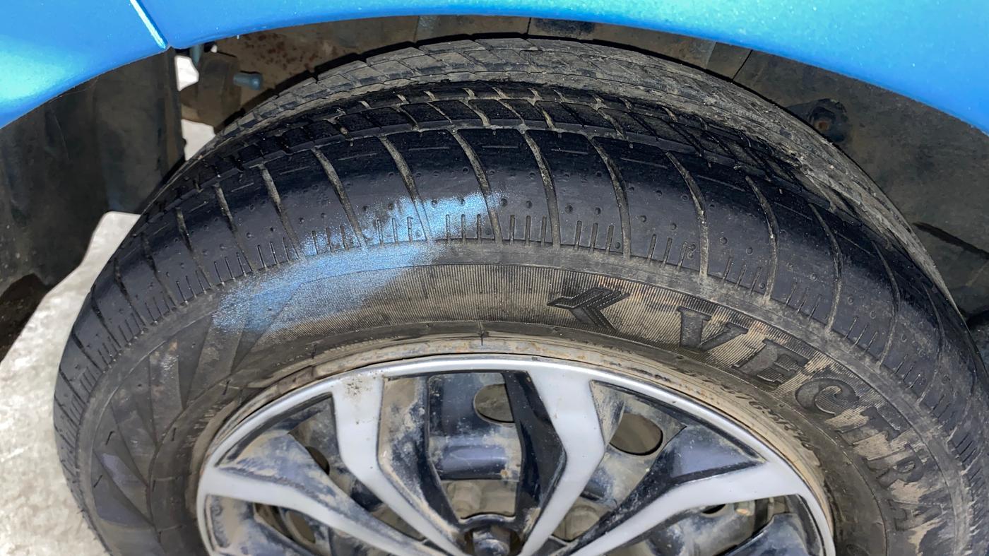 2017 Tata Tiago XT PETROL, Petrol, Manual, 73,475 km, Right Rear Tyre Tread