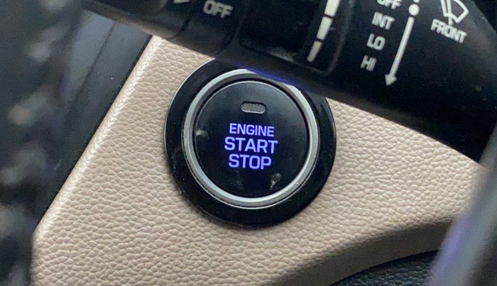 2018 Hyundai Elite i20 ASTA 1.2 (O), Petrol, Manual, 1,22,443 km, Keyless Start/ Stop Button