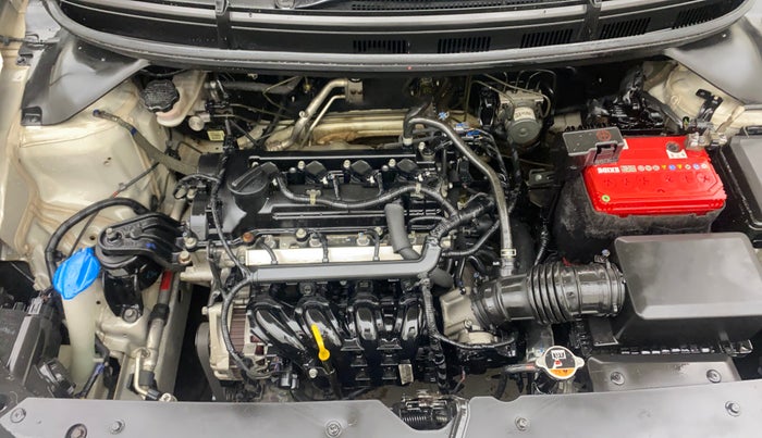 2018 Hyundai Elite i20 ASTA 1.2 (O), Petrol, Manual, 1,22,443 km, Engine View