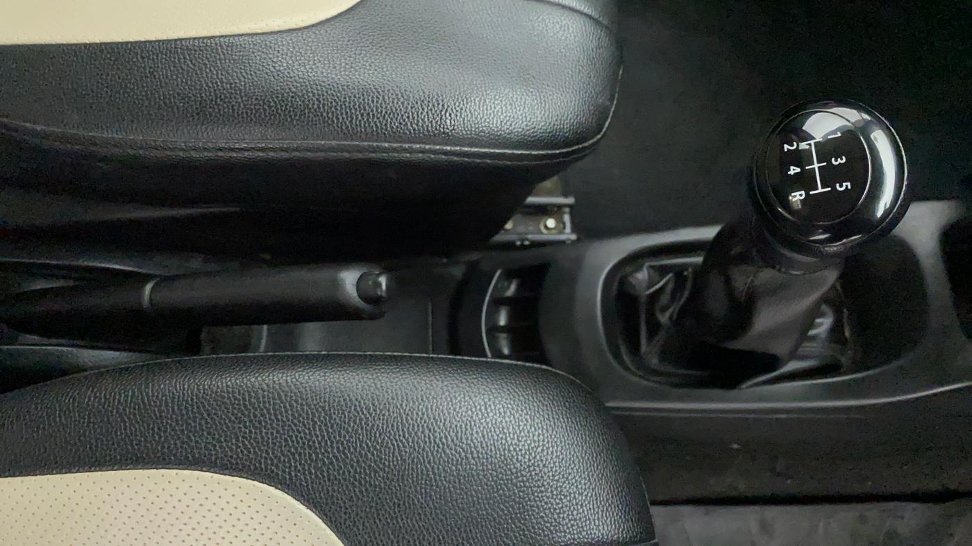 2018 Maruti Wagon R 1.0 LXI CNG, CNG, Manual, 82,568 km, Gear Lever
