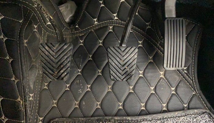 2022 KIA CARENS PRESTIGE 1.5 PETROL 7 STR, Petrol, Manual, 7,566 km, Pedals