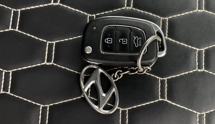 2022 Hyundai GRAND I10 NIOS SPORTZ AMT 1.2 KAPPA VTVT, Petrol, Automatic, 24,778 km, Key Close Up