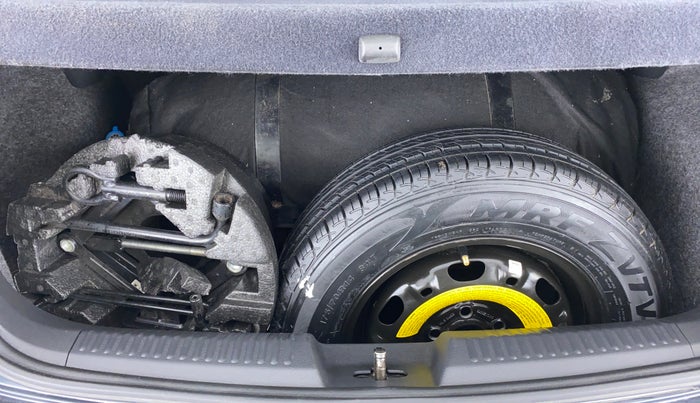 2017 Volkswagen Polo HIGHLINE PLUS 1.2L PETROL, CNG, Manual, 45,278 km, Spare Tyre