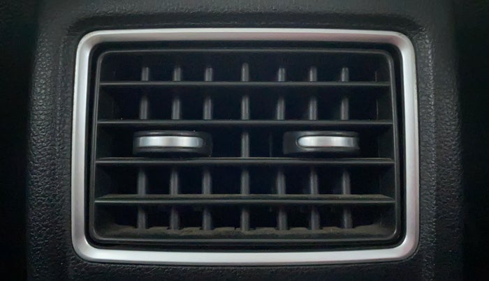 2017 Volkswagen Polo HIGHLINE PLUS 1.2L PETROL, CNG, Manual, 45,278 km, Rear AC Vents