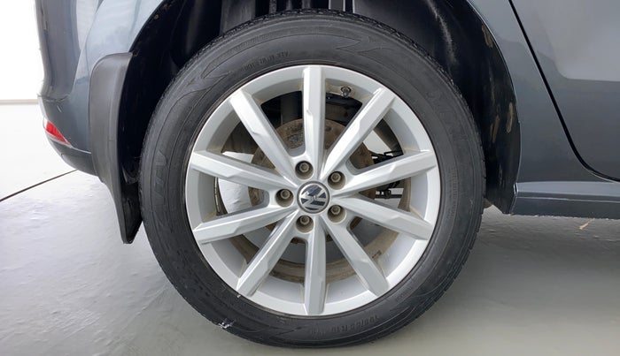 2017 Volkswagen Polo HIGHLINE PLUS 1.2L PETROL, CNG, Manual, 45,278 km, Right Rear Wheel