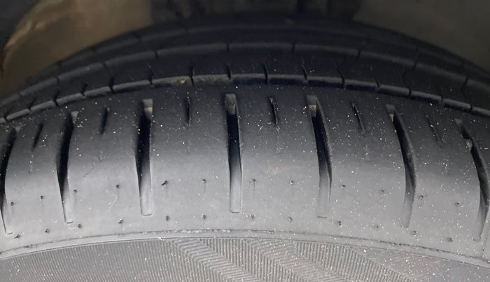 2019 Volkswagen Ameo HIGHLINE PLUS DSG 1.5, Diesel, Automatic, 45,925 km, Right Front Tyre Tread