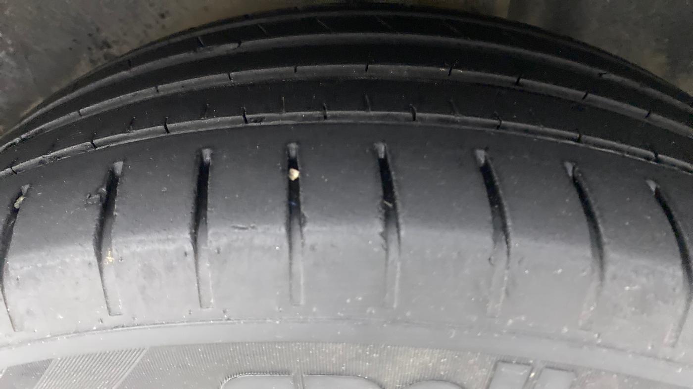 2019 Volkswagen Ameo HIGHLINE PLUS DSG 1.5, Diesel, Automatic, 45,925 km, Left Rear Tyre Tread