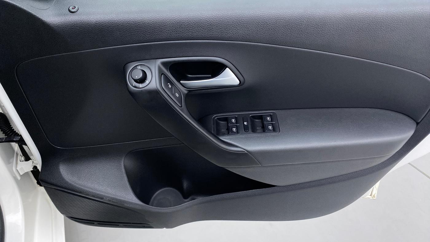 2019 Volkswagen Ameo HIGHLINE PLUS DSG 1.5, Diesel, Automatic, 45,925 km, Driver Side Door Panels Control