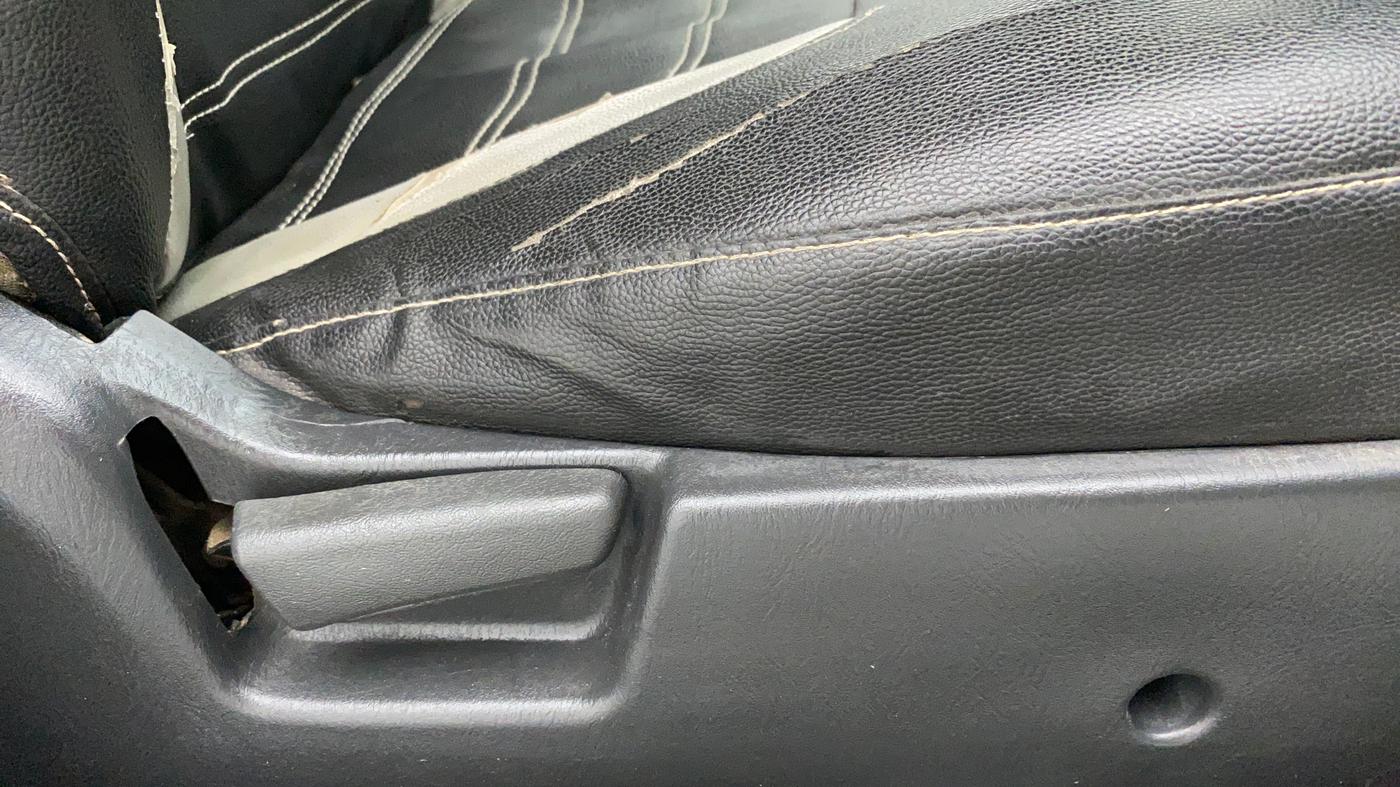2017 Maruti Alto K10 VXI P, Petrol, Manual, 67,165 km, Driver Side Adjustment Panel