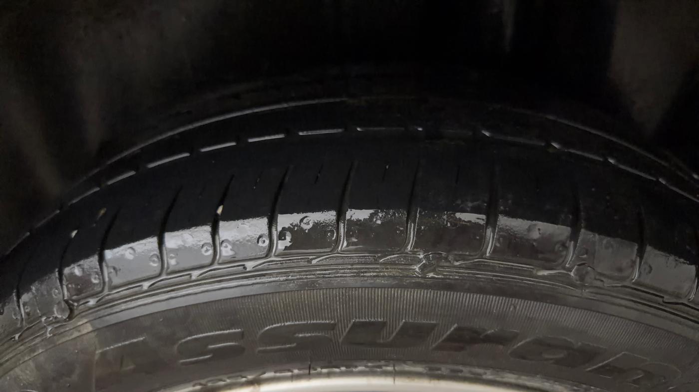 2021 Maruti Ciaz ZETA AT 1.5  SHVS PETROL, Petrol, Automatic, 44,799 km, Left Rear Tyre Tread