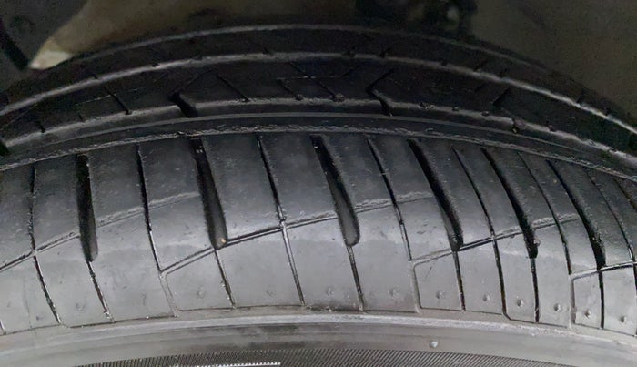 2019 Hyundai Grand i10 1.2 KAPPA SPORTZ (O), Petrol, Manual, 9,128 km, Right Front Tyre Tread