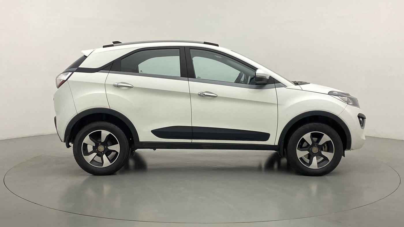 2019 Tata NEXON XZA+ 1.5, Diesel, Automatic, 69,702 km, Right Side View