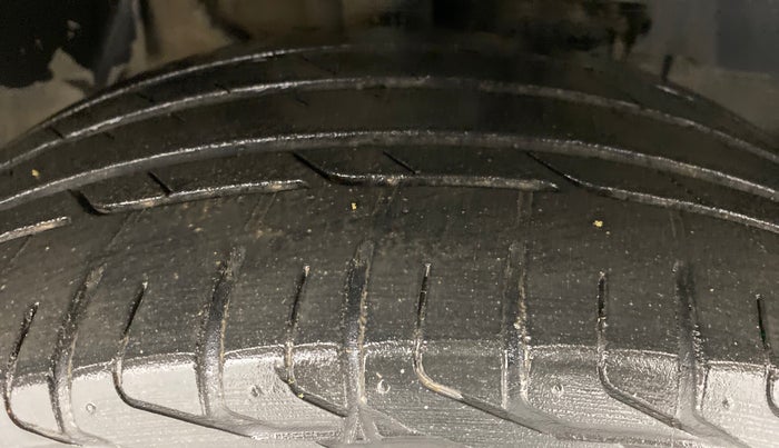 2019 Tata NEXON XZA+ 1.5, Diesel, Automatic, 69,702 km, Right Front Tyre Tread
