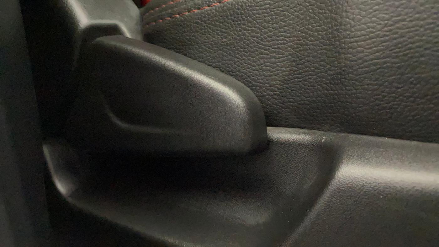 2019 Datsun Redi Go T (O), Petrol, Manual, 72,474 km, Driver Side Adjustment Panel