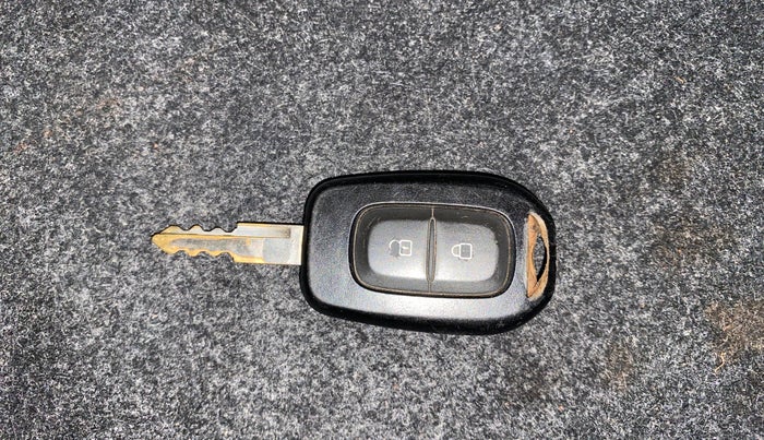 2019 Datsun Redi Go T (O), Petrol, Manual, 72,455 km, Key Close Up