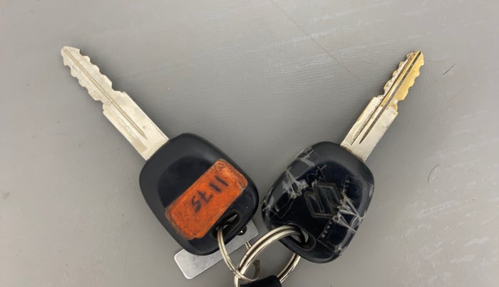 2017 Maruti Alto K10 LXI (O), Petrol, Manual, 40,243 km, Key Close Up