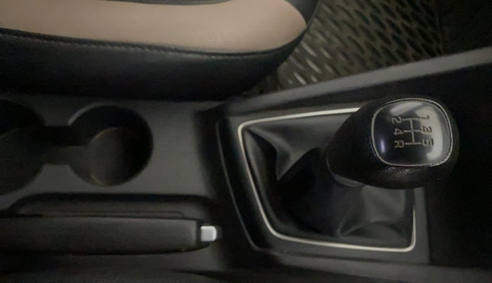 2018 Hyundai Elite i20 ASTA 1.2, Petrol, Manual, 50,239 km, Gear Lever