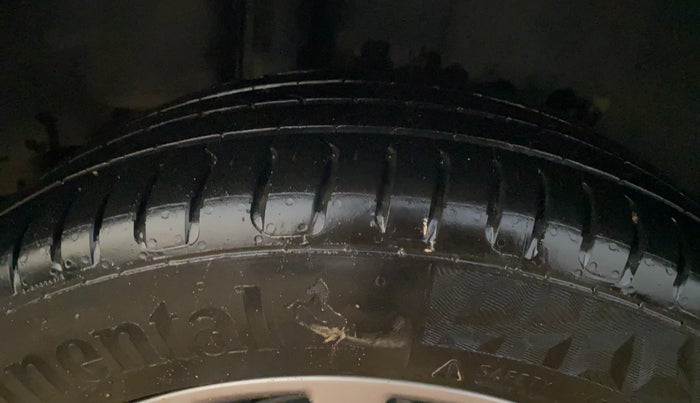 2017 Maruti Ciaz S 1.4 MT PETROL, Petrol, Manual, 47,435 km, Right Rear Tyre Tread