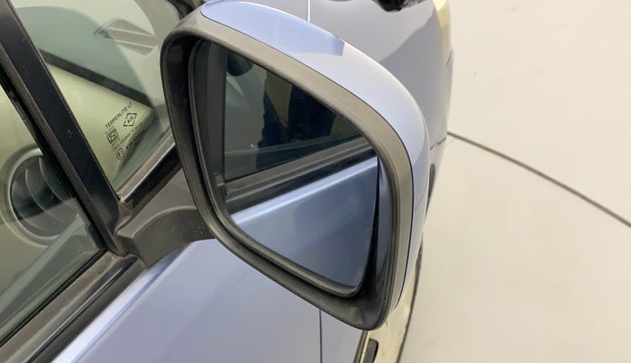 2016 Maruti Wagon R 1.0 VXI AMT, Petrol, Automatic, 66,992 km, Right rear-view mirror - Mirror motor not working