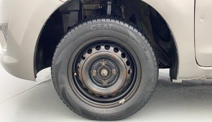 2016 Datsun Go T, CNG, Manual, 76,662 km, Left Front Wheel