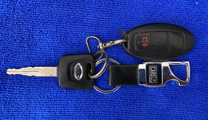 2016 Datsun Go T, CNG, Manual, 76,662 km, Key Close Up