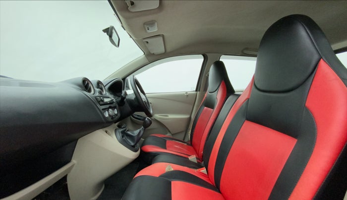 2016 Datsun Go T, CNG, Manual, 76,662 km, Right Side Front Door Cabin