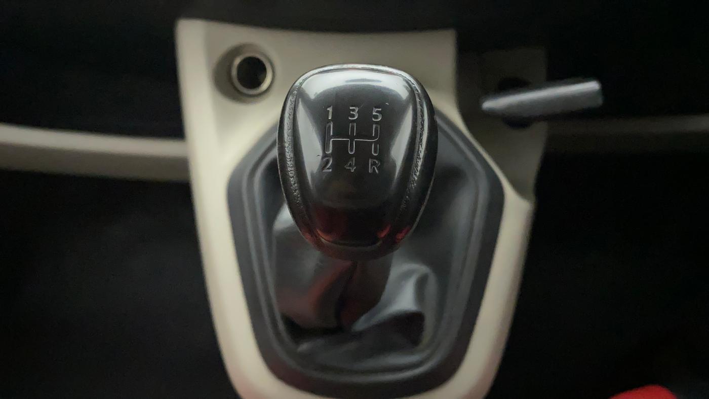 2016 Datsun Go T, CNG, Manual, 76,662 km, Gear Lever
