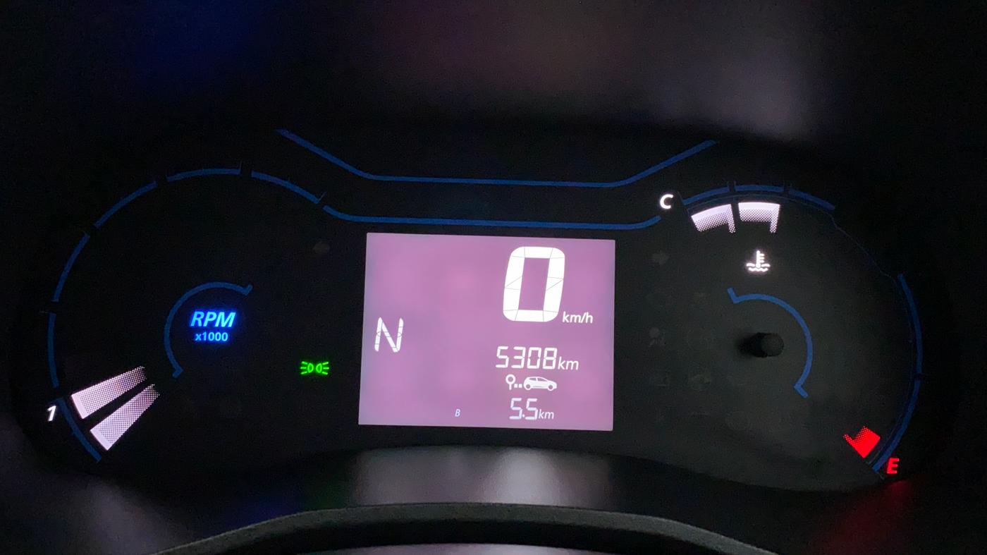 2020 Renault Kwid RXT 1.0 AMT (O), Petrol, Automatic, 5,477 km, Odometer Image