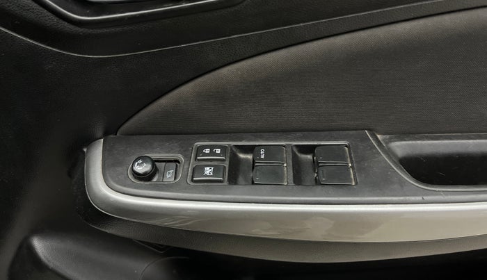2019 Maruti Swift ZXI AMT, Petrol, Automatic, 47,800 km, Driver Side Door Panels Control
