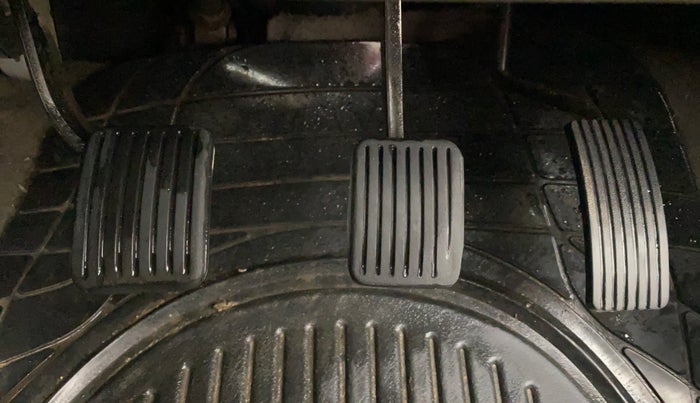 2015 Hyundai i10 SPORTZ 1.1, Petrol, Manual, 47,598 km, Pedals