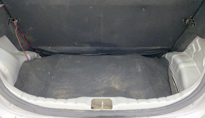 2015 Hyundai Eon ERA +, Petrol, Manual, 40,624 km, Boot Inside