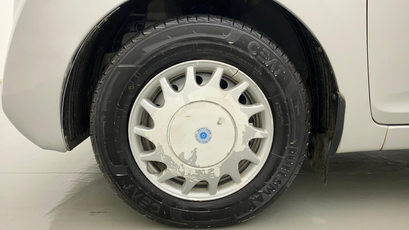 2015 Hyundai Eon ERA +, Petrol, Manual, 40,624 km, Left Front Wheel