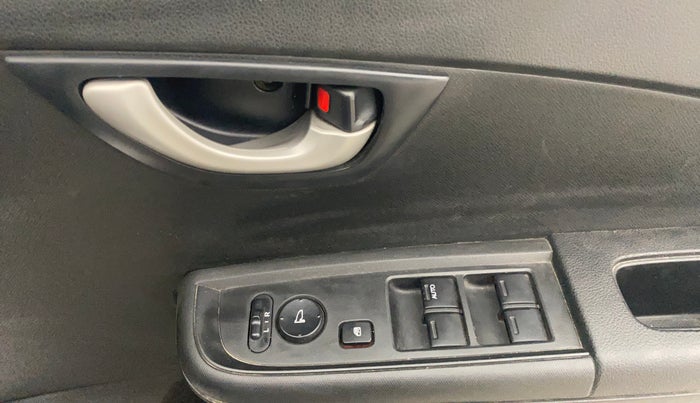 2016 Honda BR-V 1.5L I-VTEC S, Petrol, Manual, 73,042 km, Driver Side Door Panels Control