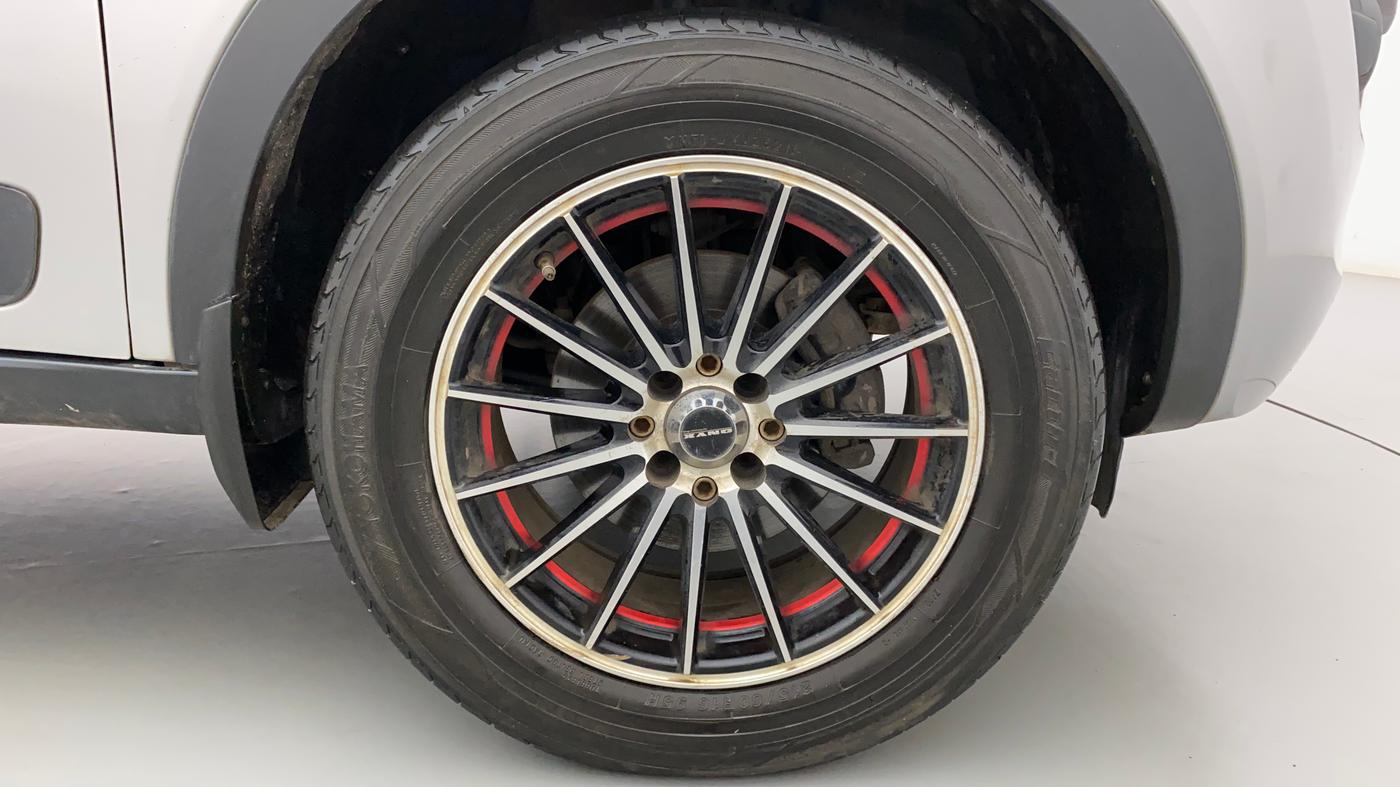 2018 Tata NEXON XM DIESEL, Diesel, Manual, 99,608 km, Right Front Wheel