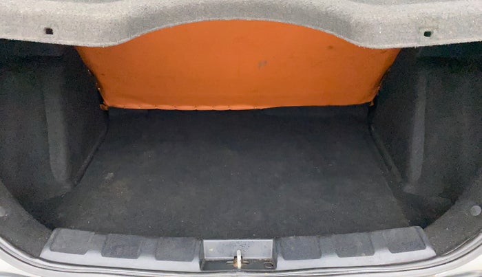 2018 Tata NEXON XM DIESEL, Diesel, Manual, 99,608 km, Boot Inside