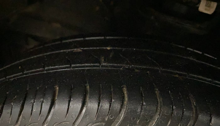 2022 Maruti S PRESSO VXI PLUS (O) AMT, Petrol, Automatic, 32,569 km, Left Front Tyre Tread