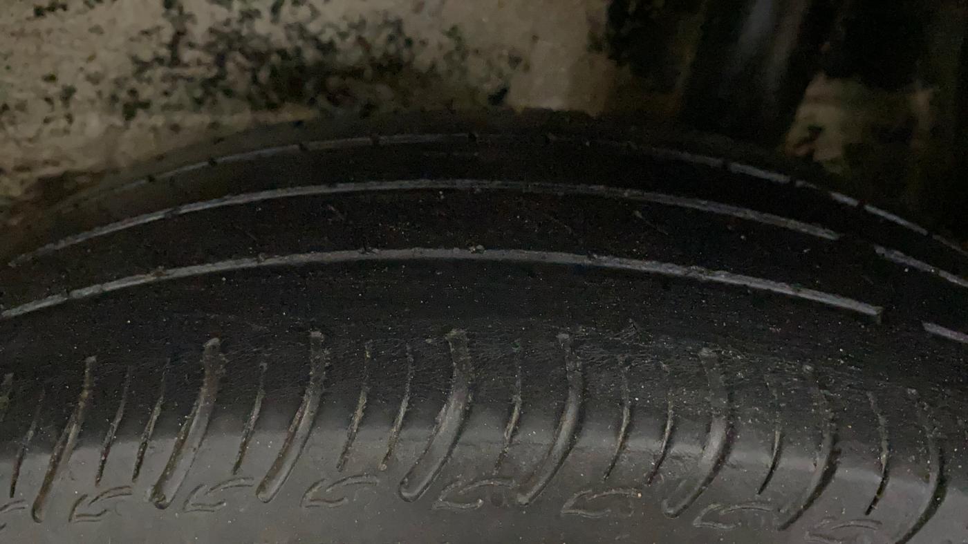 2022 Maruti S PRESSO VXI PLUS (O) AMT, Petrol, Automatic, 32,569 km, Left Rear Tyre Tread