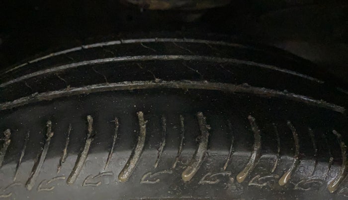 2022 Maruti S PRESSO VXI PLUS (O) AMT, Petrol, Automatic, 32,569 km, Right Front Tyre Tread