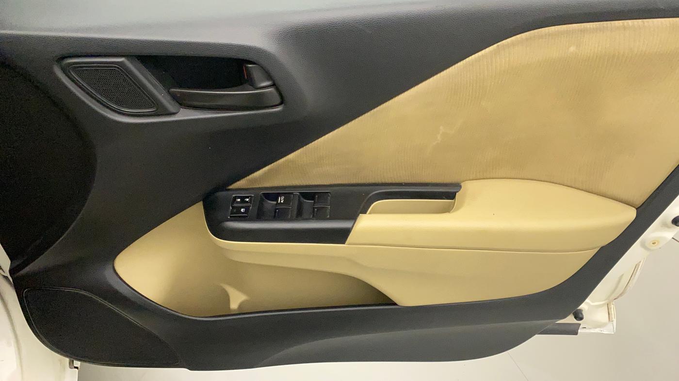 2015 Honda City 1.5L I-DTEC SV, Diesel, Manual, 91,942 km, Driver Side Door Panels Control