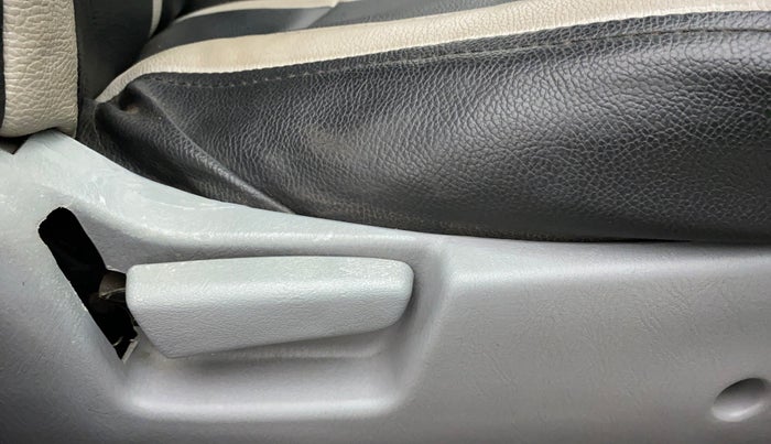 2014 Maruti Alto K10 VXI, Petrol, Manual, 32,940 km, Driver Side Adjustment Panel