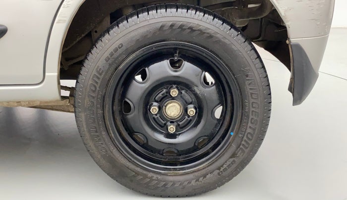 2014 Maruti Alto K10 VXI, Petrol, Manual, 32,940 km, Left Rear Wheel