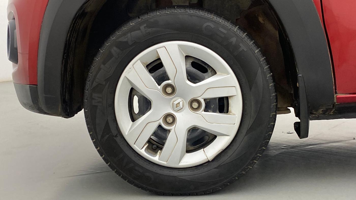 2016 Renault Kwid 1.0 RXT Opt AT, Petrol, Automatic, 62,527 km, Left Front Wheel