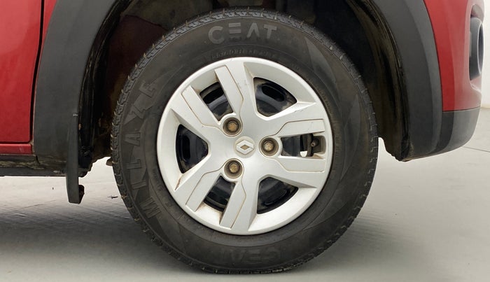 2016 Renault Kwid 1.0 RXT Opt AT, Petrol, Automatic, 62,527 km, Right Front Wheel