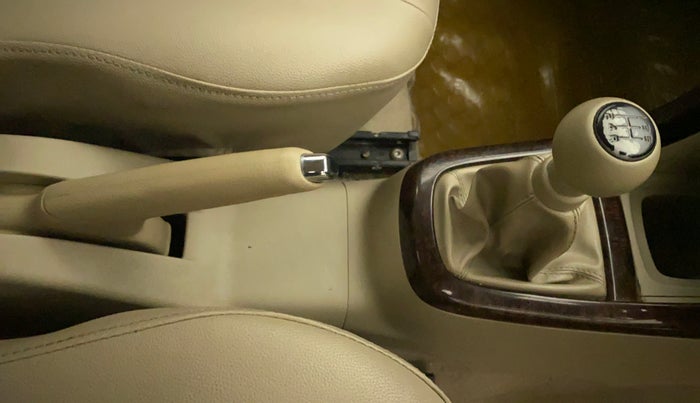 2013 Maruti Swift Dzire VXI REGAL EDITION, Petrol, Manual, 53,464 km, Gear Lever