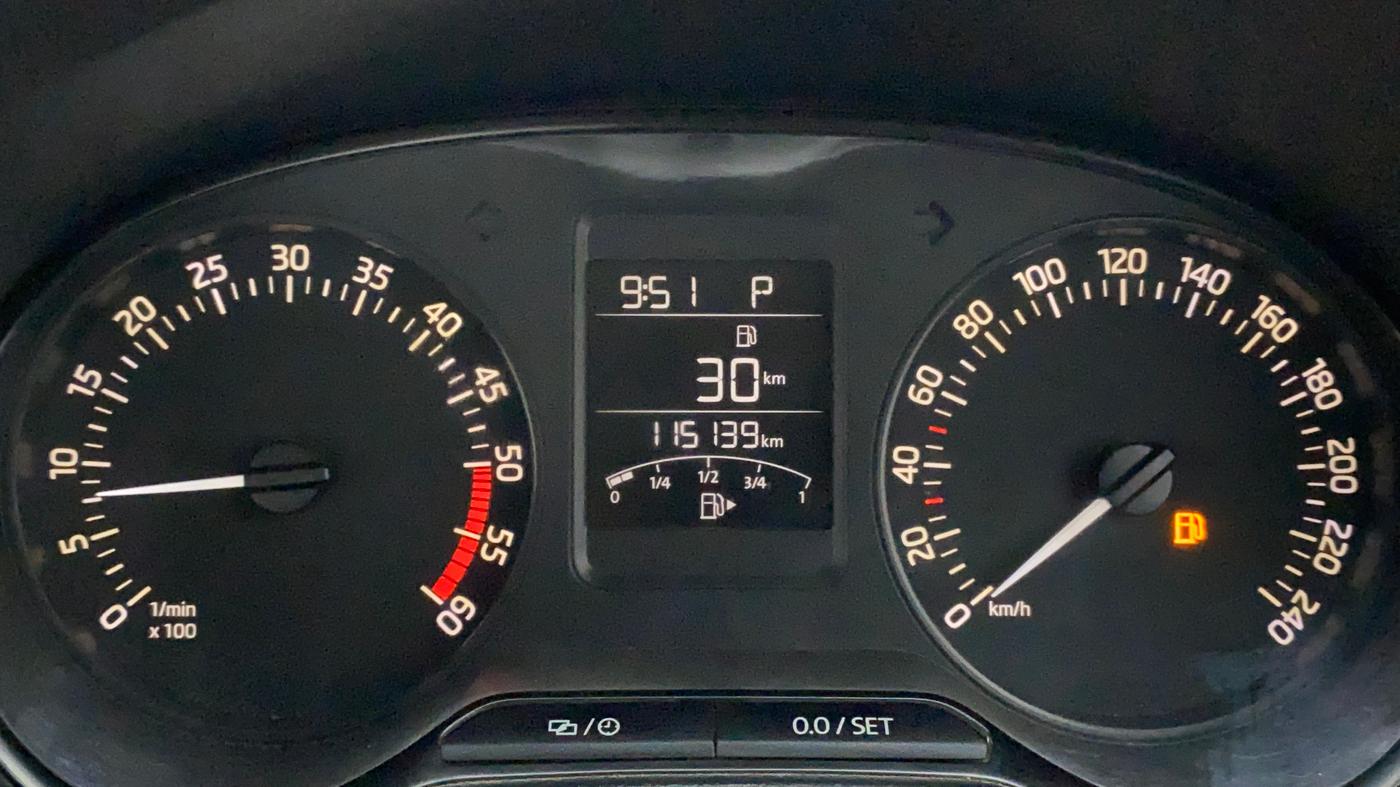 2017 Skoda Rapid STYLE 1.5 TDI AT, Diesel, Automatic, 1,15,463 km, Odometer Image